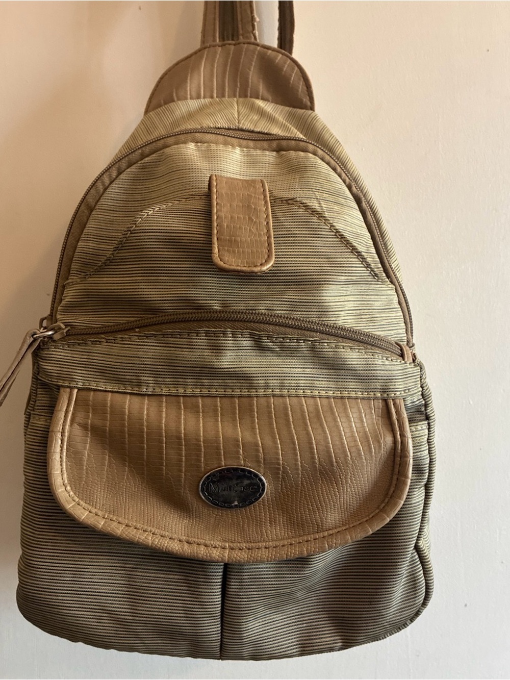 MultiSac-Taupe Bag Backpack Adjustable Straps Multi Pockets Zipper Pockets EUC